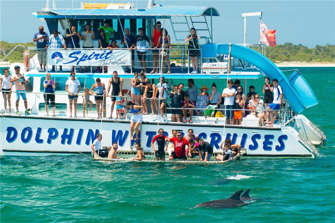 澳大利亚墨尔本+悉尼7天6晚包车游·【深度双城游】夜宿大洋路+金矿山+企鹅归巢+蓝山三道缆车+斯蒂芬港追逐海豚（鲸鱼）+滑沙+情人港晚餐游船+悉尼歌剧院入内