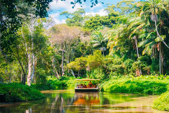 您会发现一个商业水果农场，该农场与乡村融为一体，以其通往农耕生活的窗口和对自然环境的热爱来启发客人。