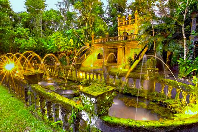 澳大利亚凯恩斯5日游·经典游-弗莱克植物园+人工泻湖+绿岛大堡礁潜水/玻璃底船+库兰达雨林+土著人表演+水陆两用战车+库兰达小镇+Paronella Park天空之城夜游+雅瑟顿高原