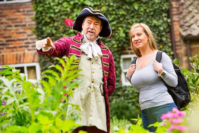 墨尔本市区1日游-墨市旧国会大厦,大教堂,皇家植物园,库克船长小屋,唐人街,88观景台-8小时