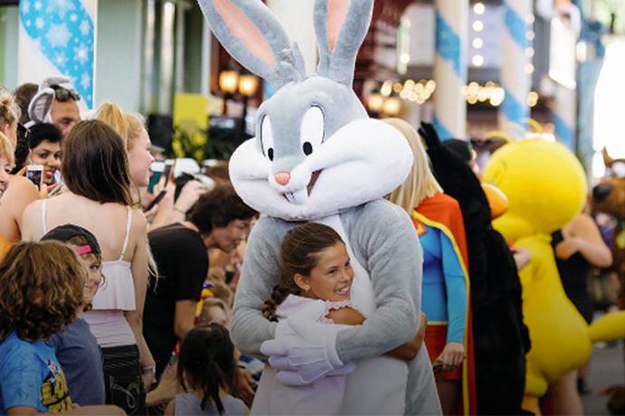 黄金海岸电影世界兔八哥人物IP