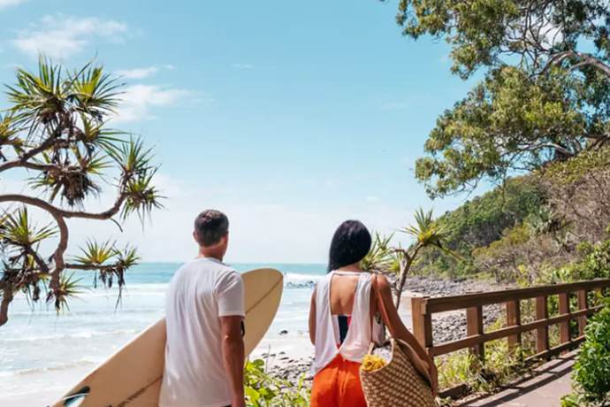 阳光海岸NOSSA海滩冲浪