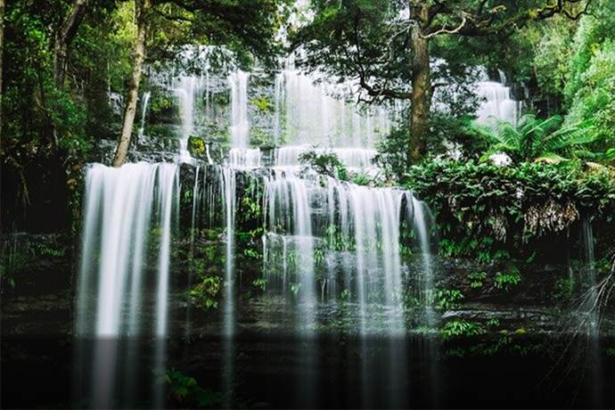 塔州罗素瀑布全景